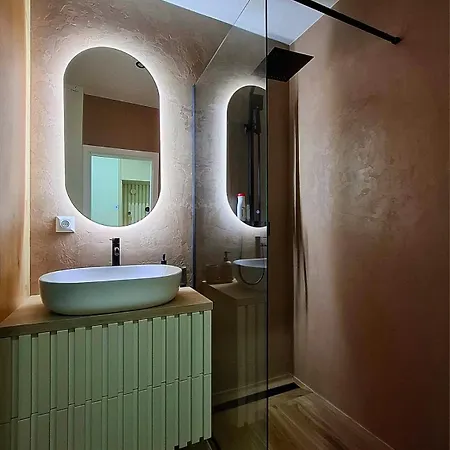 S Peknym Vyhladom Apartman Rimaszombat